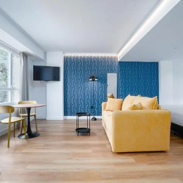 Smartr Sevilla Puente de Triana，位于塞维利亚的酒店