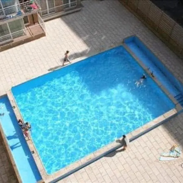 Magnifique appartement vue sur plage，位于科克赛德的酒店