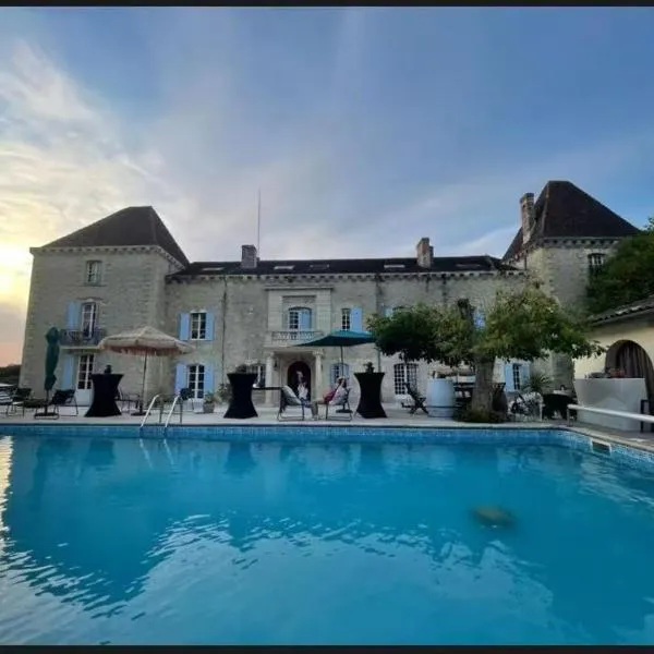 Natural castle，位于Quinsac的酒店