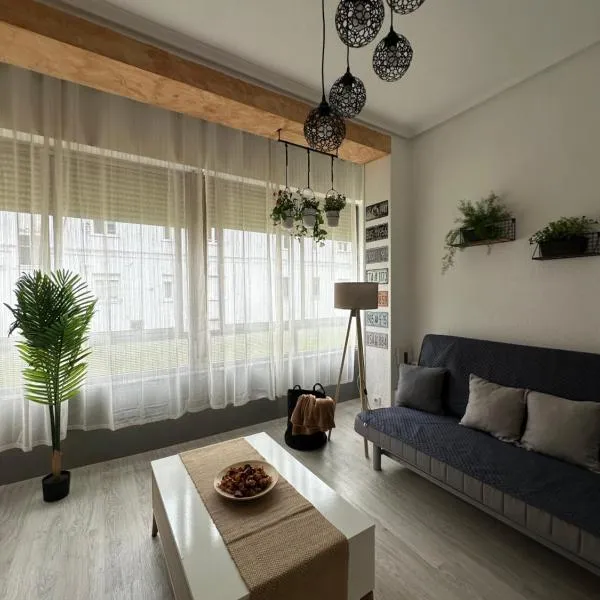 Apartamento la Palmera，位于Barreda的酒店