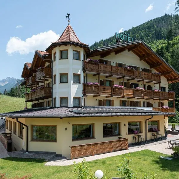 Flos Hotel，位于莫埃纳的酒店