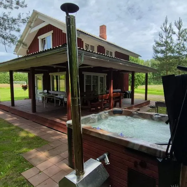 Toma pirts BRĪVDIENU，位于Ikšķile的酒店