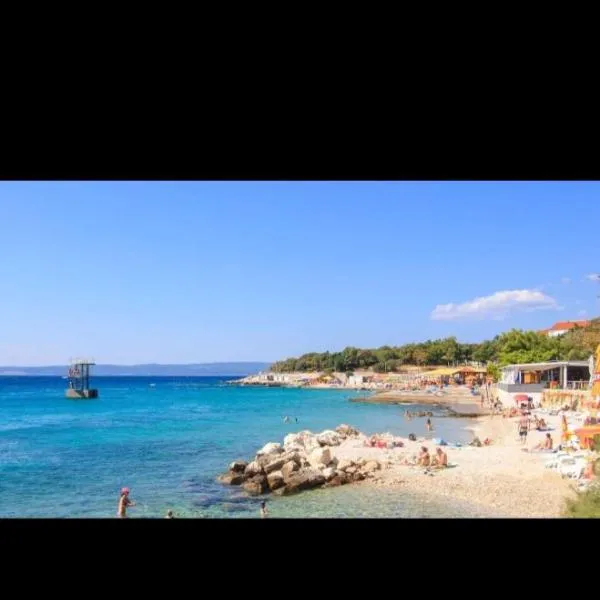 Etagenwohnung Apartment Sara，位于诺维·维诺多尔斯基的酒店