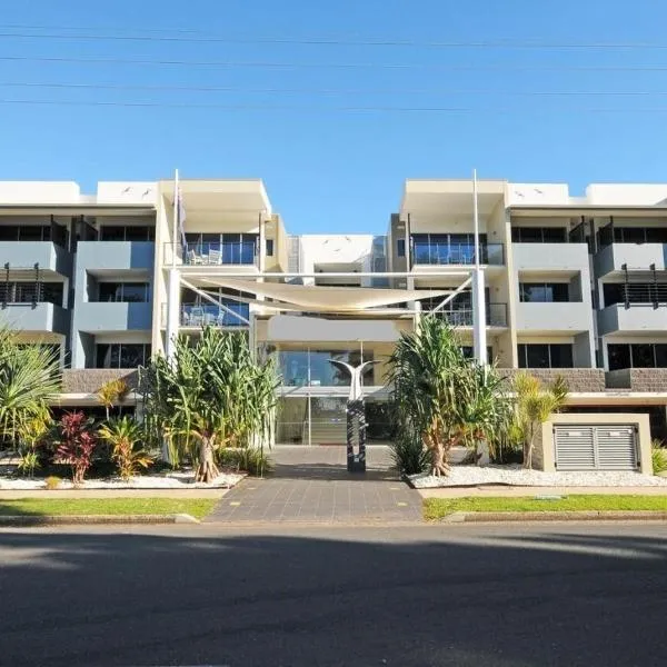 Luxe Resort Units Urangan Esp Hervey Bay Marina Ocean Views Pool，位于Urangan的酒店