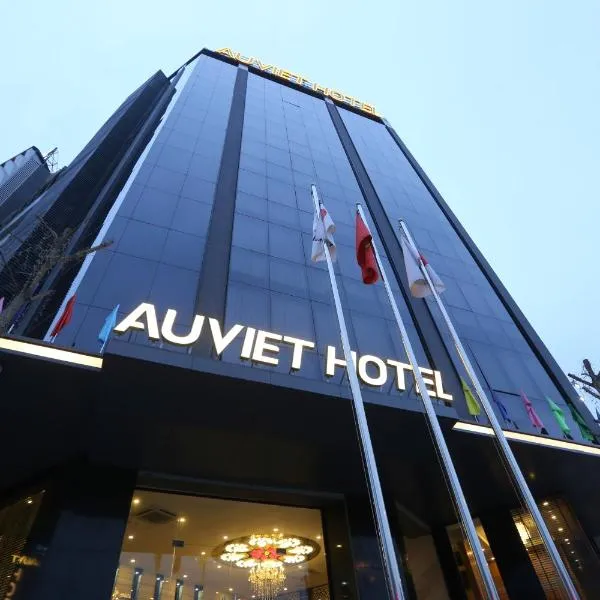 金越南酒店，位于Chung Thuy的酒店