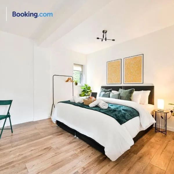 1 Bedroom Apartments By Ramzy Residences Short Lets & Serviced Accommodation In Kent With Free Wifi，位于塞文欧克斯的酒店