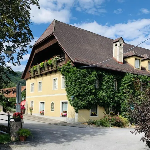 Landhotel Restaurant Hubinger，位于Thörl的酒店