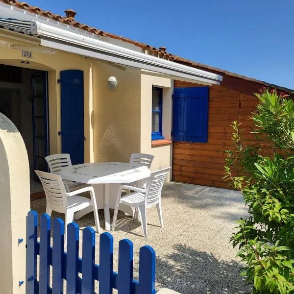 Vertmarines 253，位于圣让-德蒙的酒店