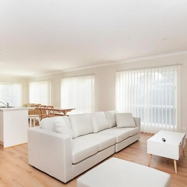 Morview Holiday Home Impala 3-Bedroom option，位于汉密尔顿的酒店
