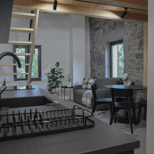 Viktor Estate，位于Deskle的酒店