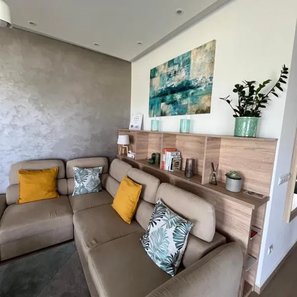 ADELINA Apartman，位于Nyirád的酒店