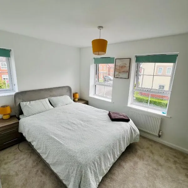 Beautiful Double Room with Private Bathroom，位于Anderton的酒店