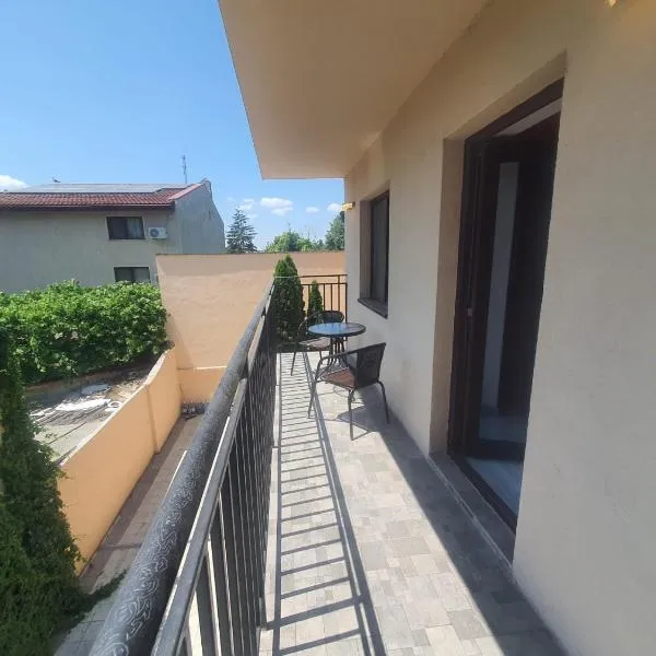 Omega Style Apartments，位于康斯坦察的酒店