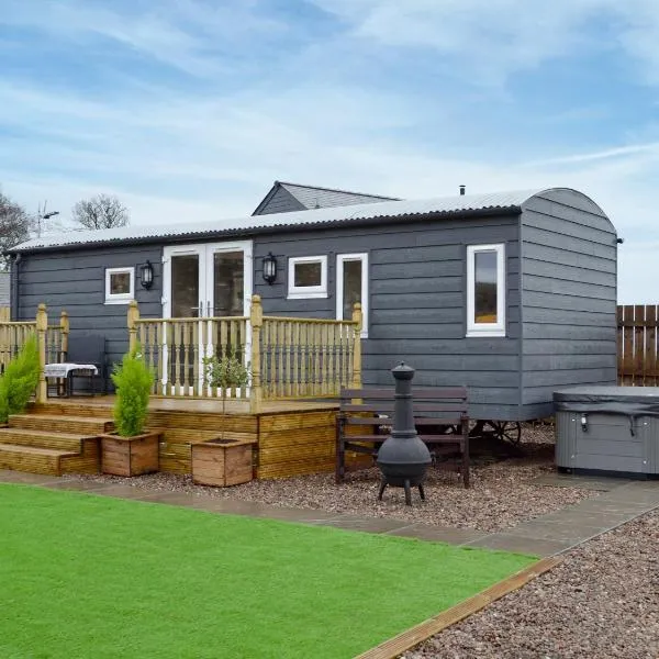 The Shepherd's Hut，位于Dubton的酒店