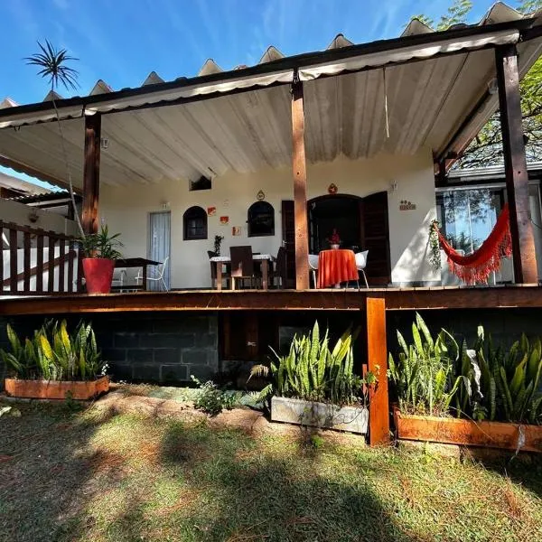 Chalé Gratidão - Camping Carrion - ITU，位于伊图的酒店