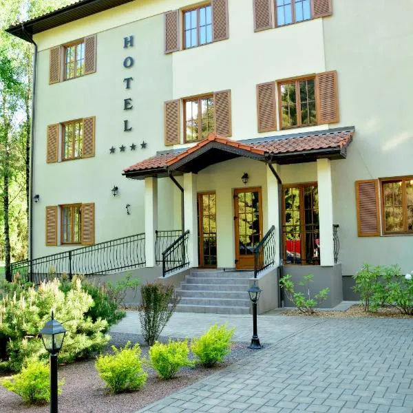 Hotel Pušyno Namai，位于Žemalė的酒店