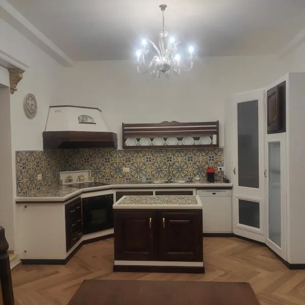 Casa Di Bella Taormina，位于洛卡卢美拉的酒店