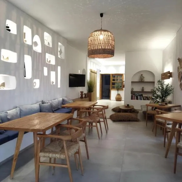 弗斯霍斯酒店，位于迈加洛丘里的酒店