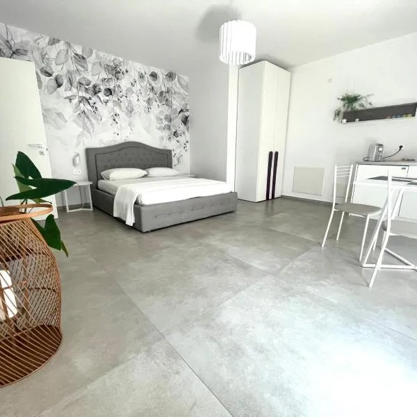 Villa Nina，位于Lagosanto的酒店