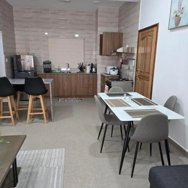 Lovers paradise Self-catering apartments，位于马埃岛的酒店