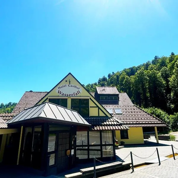 Hotel Wasserfall，位于Oberndorf的酒店