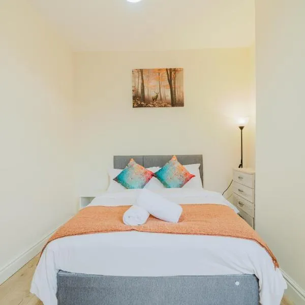 Entire 3 Bedroom House, Salford 20，位于曼彻斯特的酒店
