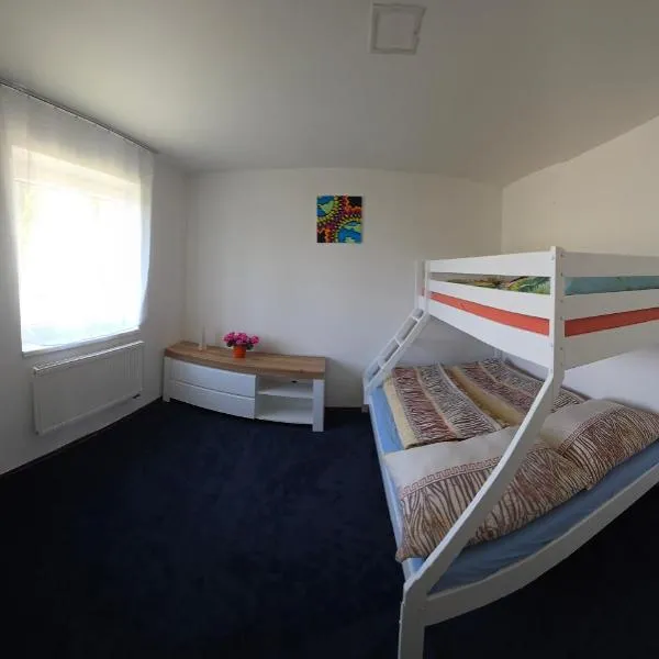 Apartmány u jízdárny，位于Skalice的酒店