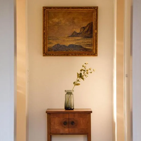 Leonidas Residence - Ihr feines 2 Schlafzimmer Apartment in der Detmold Innenstadt，位于代特莫尔德的酒店