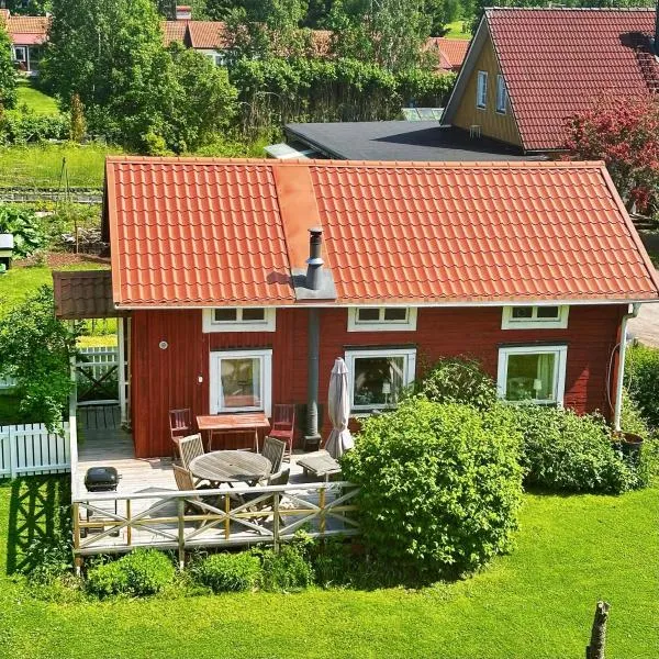 Visthuset, historical cottage at Långnäs Manor，位于Långnäs的酒店
