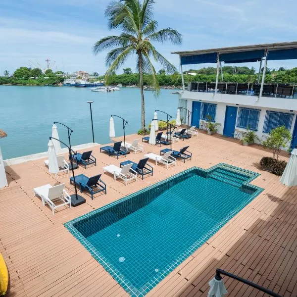 Phuket Boat Quay Hotel Panwa Beach，位于攀瓦海滩的酒店