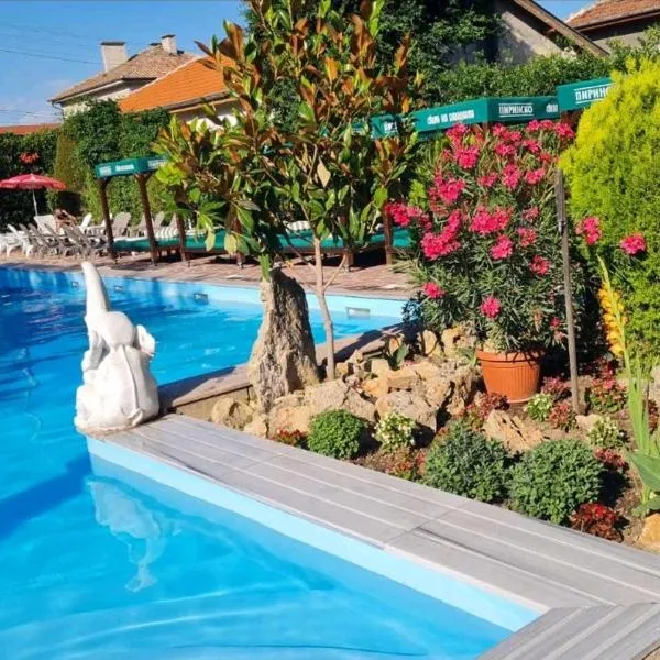 Family Hotel Zhelkovi - Olympia，位于Kharmanli的酒店
