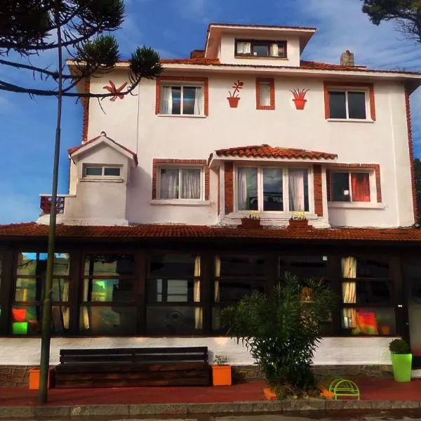 Planet Punta del Este Hostel，位于埃斯特角城的酒店