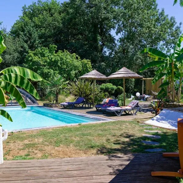 Mas des Vignes Piscine chauffée，位于Le Champ-Saint-Père的酒店