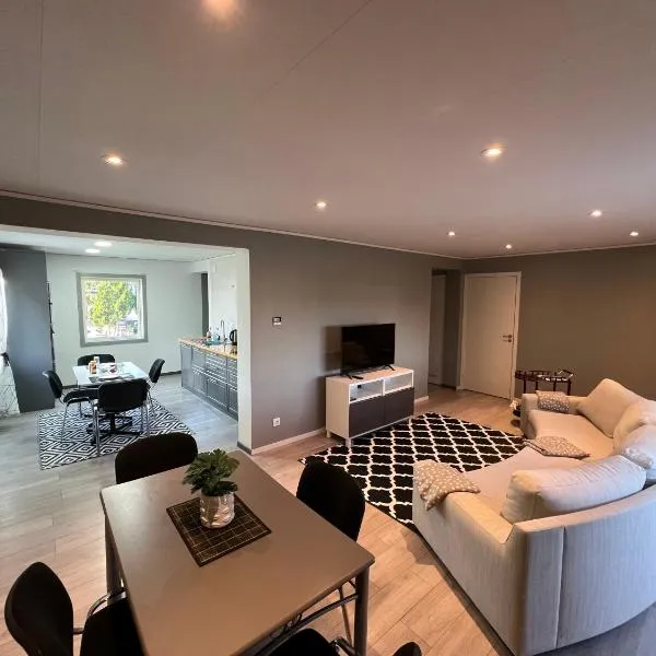 Villa ICRE 23A，位于上乌姆的酒店