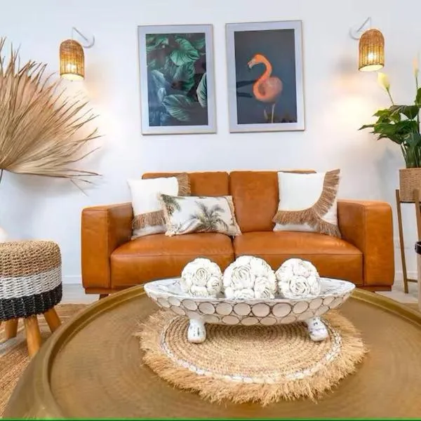 Chic Couples Retreat，位于道格拉斯港的酒店