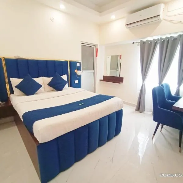 Prince Lodge and Banquet，位于Khairāni的酒店