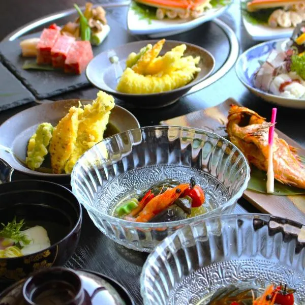 坂本屋旅館，位于京丹后市的酒店