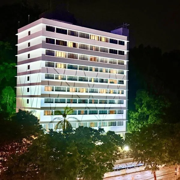 哥打京那巴鲁香格里拉酒店，位于哥打京那巴鲁的酒店