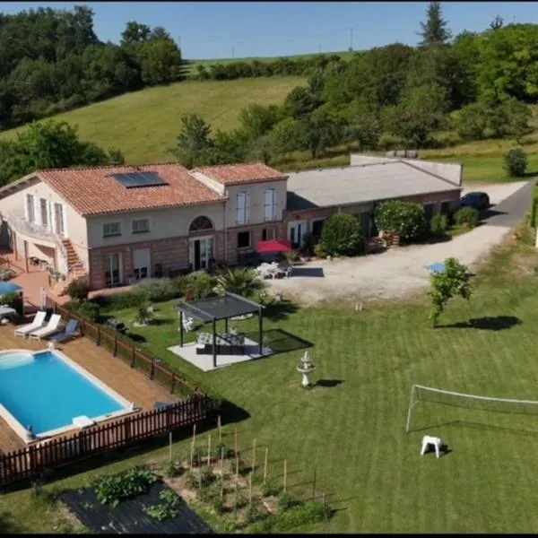 Villa Monplaisir Zen，位于Latrape的酒店