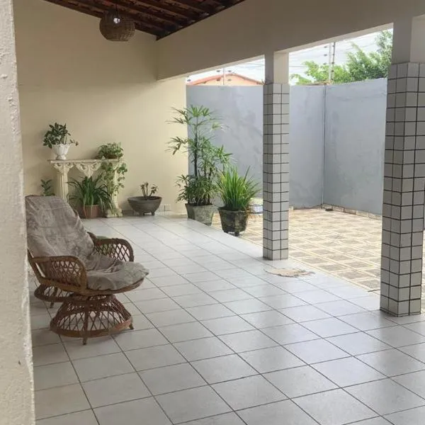 Casa grande com suite，位于圣路易斯的酒店