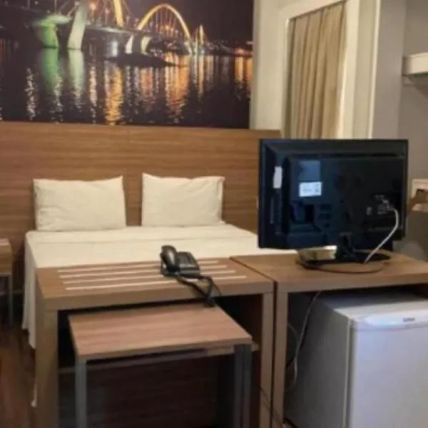 S4 HOTEL ÁGUAS CLARAS TorresReis，位于巴西利亚的酒店