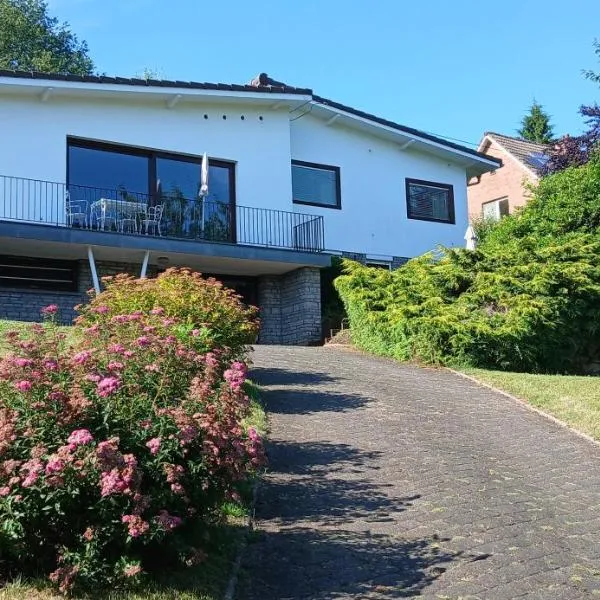 Villa des Collines，位于马尔梅迪的酒店