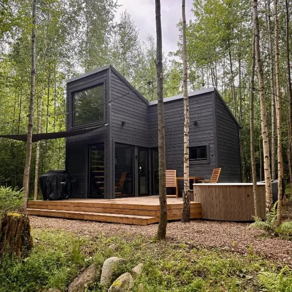 Private mini-villa retreat in nature，位于Penu的酒店