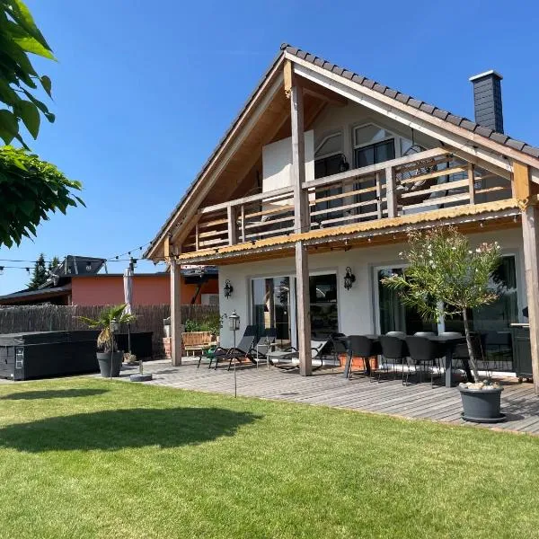 Landliebe, Ferienhaus, 3 Schlafzimmer mit Sauna und Outdoor Whirlpool，位于格赖夫斯瓦尔德的酒店