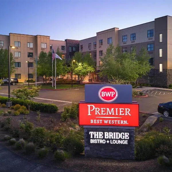 Best Western Premier Hotel at Fisher's Landing，位于温哥华的酒店