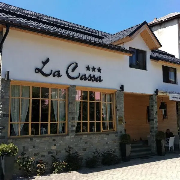 Pensiune Restaurant La Cassa，位于上维谢乌的酒店