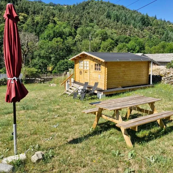 La cabane des lucioles，位于Saint-Julien-Boutières的酒店