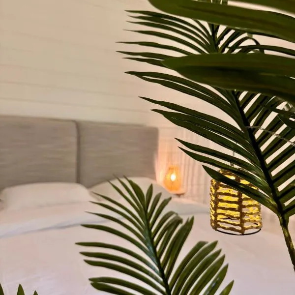 T2 cosy avec mezzanine, piscine & plage à pied，位于哥西尔的酒店