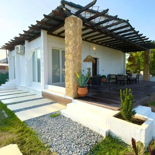 Villa Agora Nea Kalikratia，位于尼亚·卡利克拉提亚的酒店