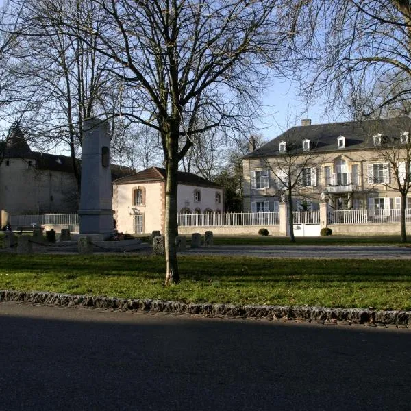 美斯尼城堡住宿加早餐旅馆，位于Maizières-lès-Vic的酒店